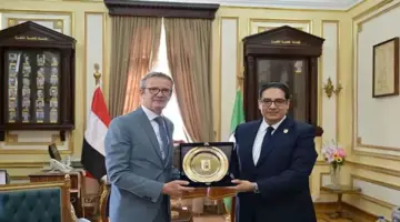 مشروعات ملموسة.. ماذا دار في لقاء رئيسي جامعتي القاهرة وليدن الهولندية؟